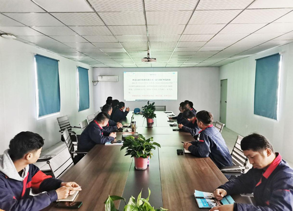 铜基新材料项目指挥部开展安全教育 铜基新材料项目指挥部开展安全教育