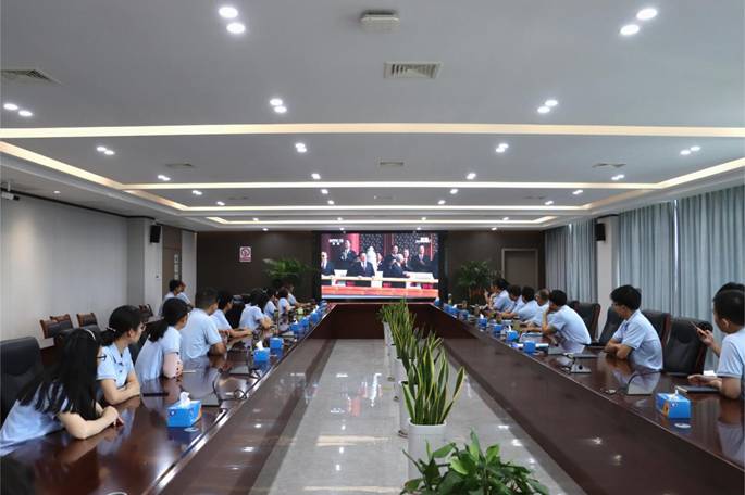 公司组织收看纪念中国人民抗日战争暨世界反法西斯战争胜利80周年大会